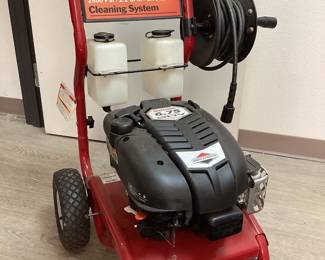 HEBA101 Craftsman Quick Start Pressure Washer Craftsman, with Briggs & Stratton 6.75 horsepower motor.
