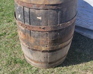 Whiskey barrel 