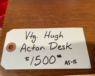 Hugh Actin Desk