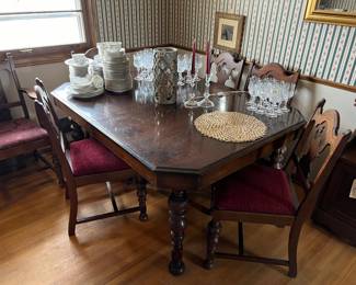 Rectangular table with 6 chairs