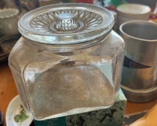 Vintage Scurlock Art Deco Kontanerette Refridgerator jar with lid