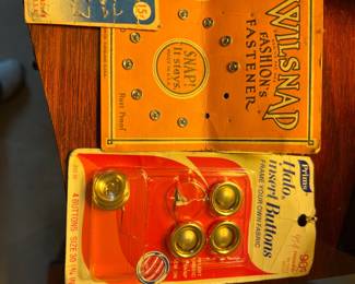 halo insert buttons, vintage buttons, wilsnap fashion fastener