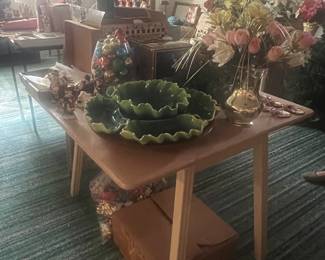 This is the sweetest little drop
Leaf.