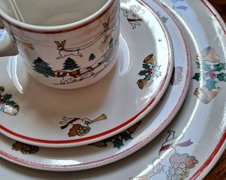 Vintage Christmas / Holiday Dining Set