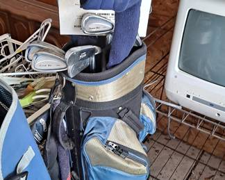 Women’s Power Bilt Golf Clubs , Bag & Accessories 