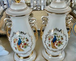 Antique porcelain decorative urns
