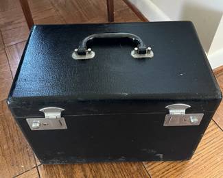 Singer Featherweight 221