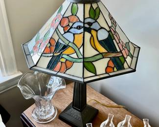 Tiffany style parrot table lamp, MCM Rosenthal Bjorn Wiinblad partridge candle holders