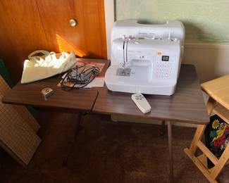 Husqvarna sewing machine 