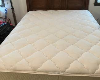 Queen size bed