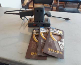 Skil sander and paper