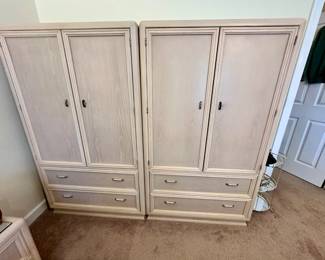 Thomasville Furniture Bedroom Set