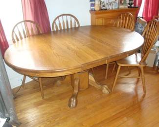 Oak Claw Foot Table 4 Chairs