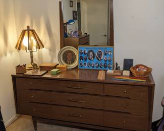 Kroehler Dresser