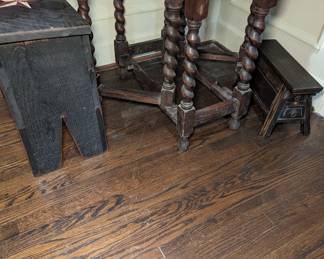 Gate Leg Spindle Table