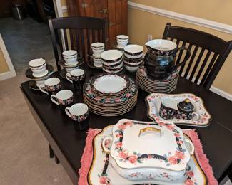 Arita Gear - Victoria's Garden