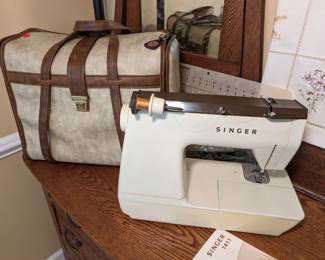 Singer Sewing Machine