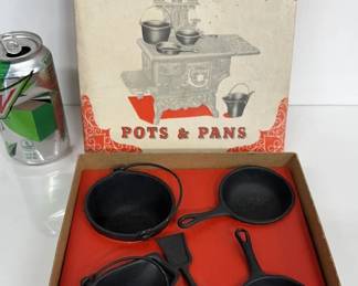 Salesman Sample GREYCRAFT Pots Pans