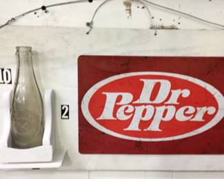 DR PEPPER Display