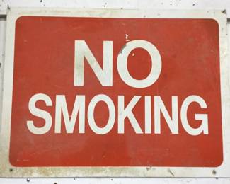 NO Smoking Metal Sign