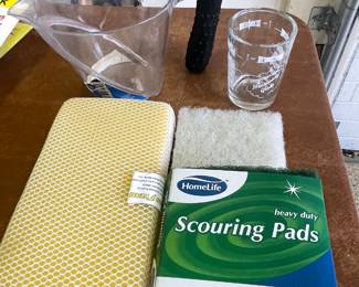 Scouring pads & measuring cups, was $6, NOW $4