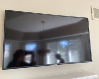 Samsung TV,  40",  Model # UN40NU7100FXZA,  $115