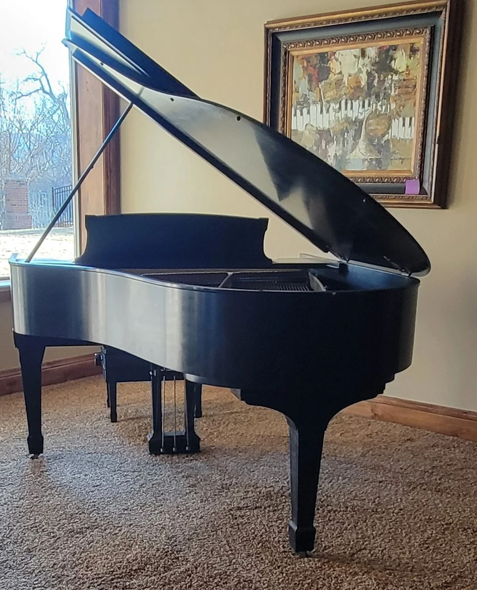 Asking $20,000                                                                                    A 1914 Steinway Grand Model O, Serial # 168283, showcasing timeless craftsmanship and artistic heritage with only the 2nd owner.