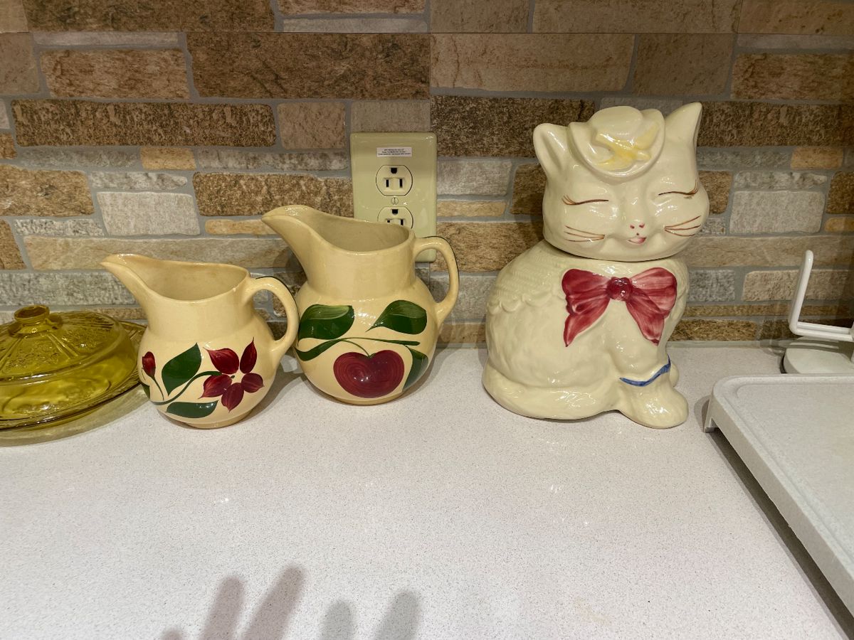 Teapots & Treasures Sale in Hot Springs Village, AR starts on 4/12/2024