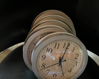 Wall
Clocks $10
Ea 