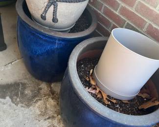 Pair blue planters $100
Pair 
