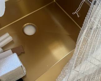 New in the box farm sink 