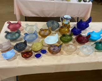 Beautiful colors of hen on a nest. Several sizes from extra small to large. 