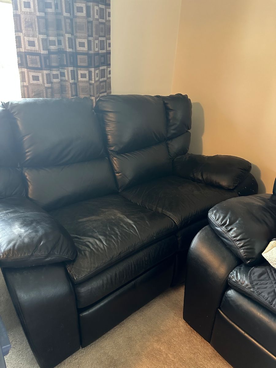 New Lenox Estate SaleNEW PHOTOS ADDED! starts on 3/22/2024