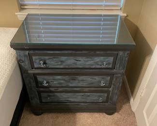 Includes glass top- set of 2 for $100