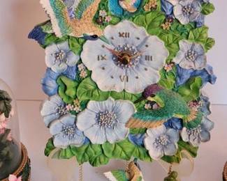 Hummingbird resin clock