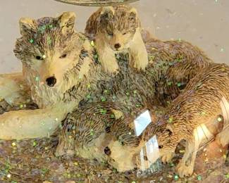 Music box snow globe