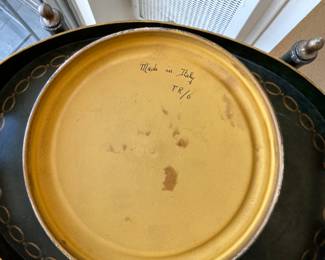 Vintage yellow Italian vase  7"h x 6" diameter