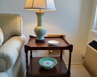 English mahogany 2-tier end table                                         25"h x 19"w x 16"d