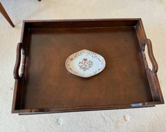 Mahogany tray coffee table     23"h x 22"w x 16"d