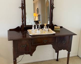  Berkey & Gay mahogany vanity 