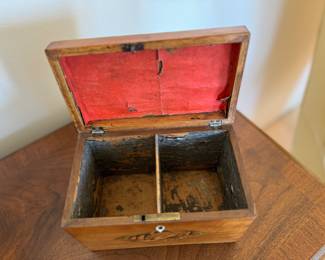 Early 19th c. Shell inlaid tea caddy  5"h x 7.5"w x 4.25"d