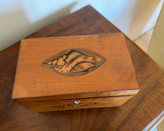 Early 19th c. Shell inlaid tea caddy  5"h x 7.5"w x 4.25"d