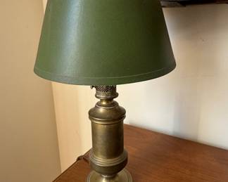 Vintage brass table lamp 13"h 