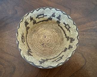 Fine small Native American basket  1.75"h x 4.75" diameter