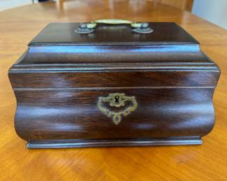 Vintage caddy-style jewelry box 6"h x 10" long x 6"d 