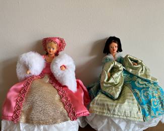 Peggy Nisbet historical dolls                                                       Jane Seymour & Mary Tudor