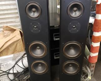 M12  Monitor Loudspeaker System