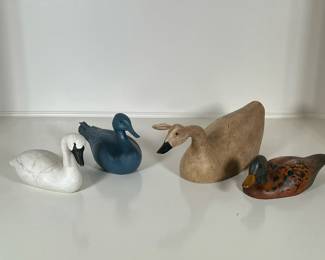 (4PC) CARVED DUCKS | Includes: white swan, carved duck with fruit painted decoration, blue painted carved duck and larger carved duck