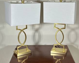 (2PC) PAIR BRASS LAMPS | Pair of brass lamps with hourglass style stem and rectangular base