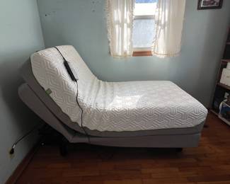 TWIN - Tempur-pedic adjustable, twin Hospital Bed with lumbar like new!